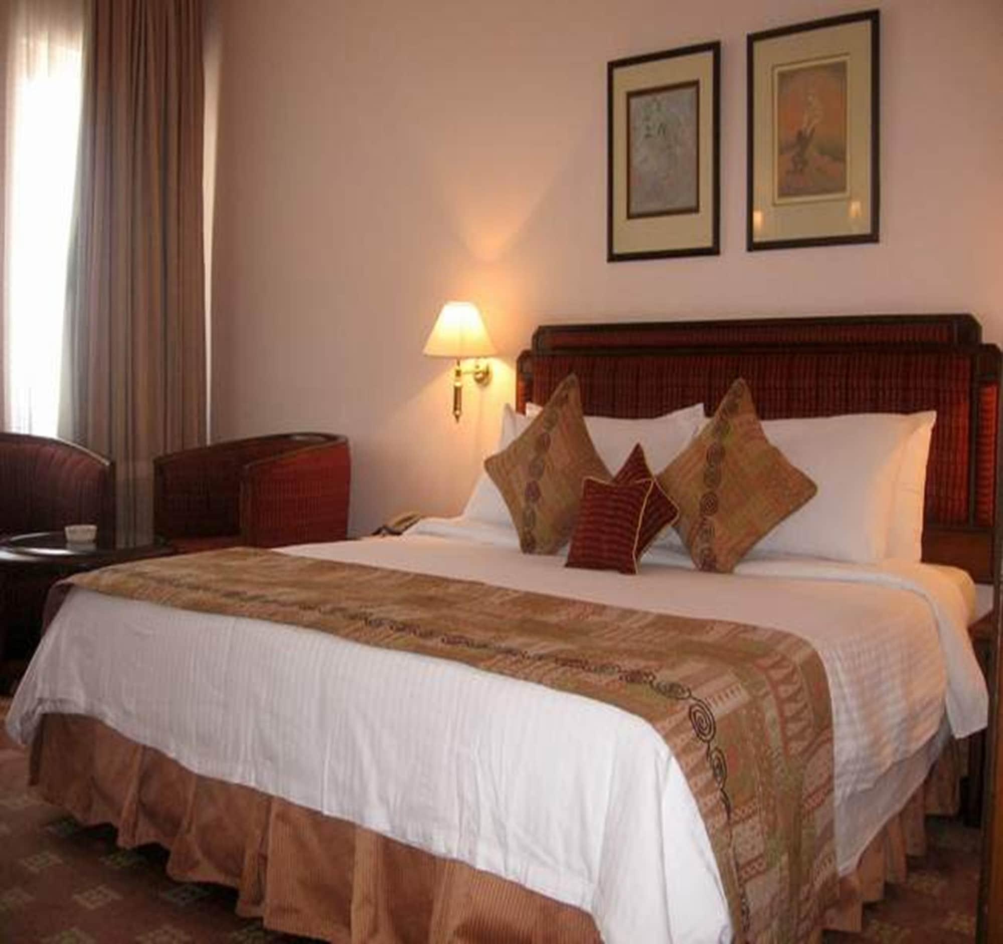 Peerless Hotel Calcutta Chambre photo