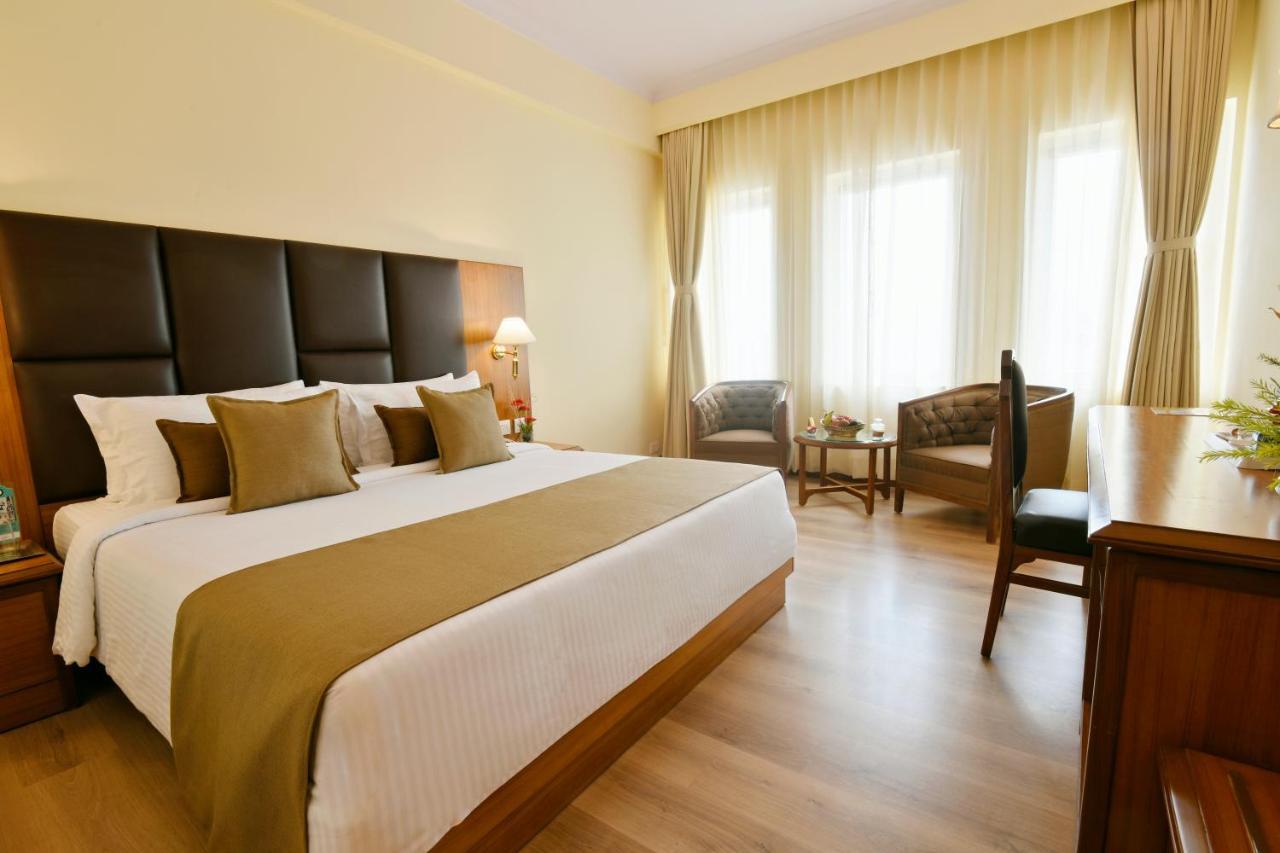 Peerless Hotel Calcutta Extérieur photo