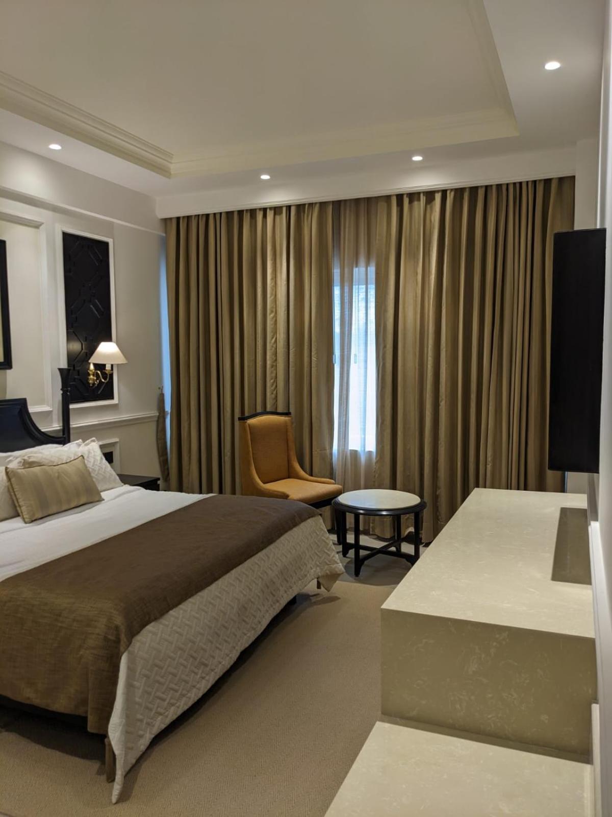 Peerless Hotel Calcutta Extérieur photo