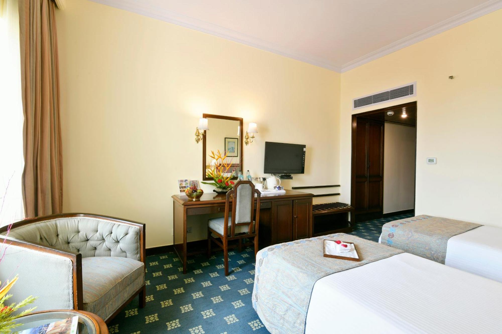 Peerless Hotel Calcutta Extérieur photo