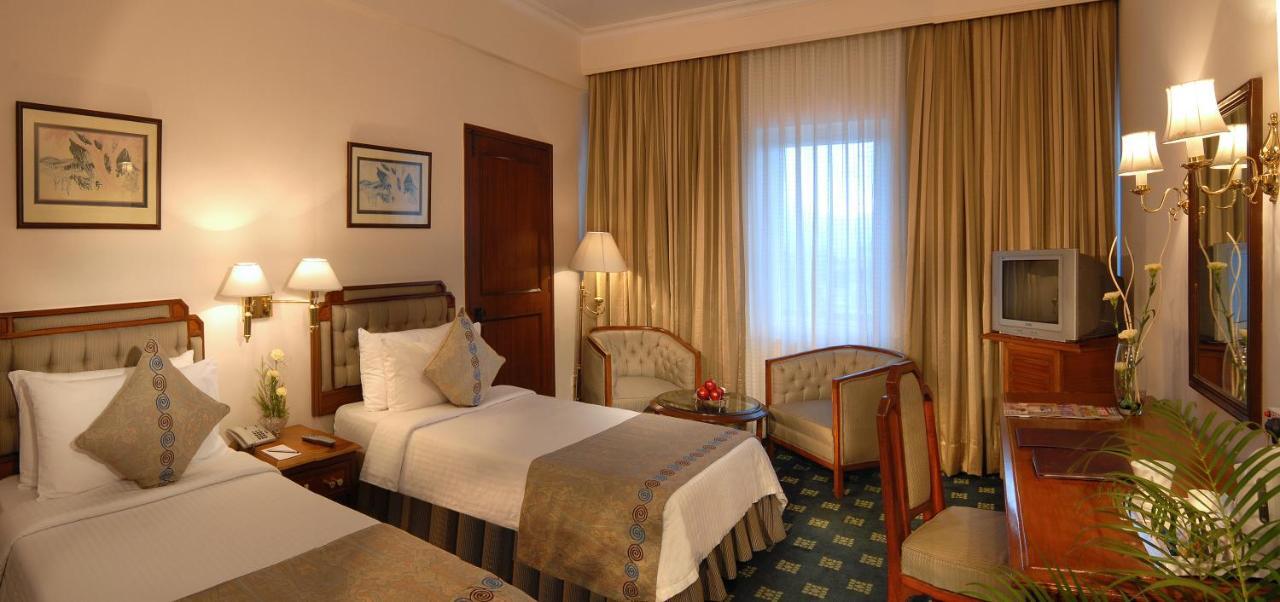 Peerless Hotel Calcutta Chambre photo